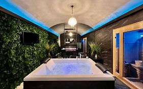Romantic Wellness Apartment Colosseo